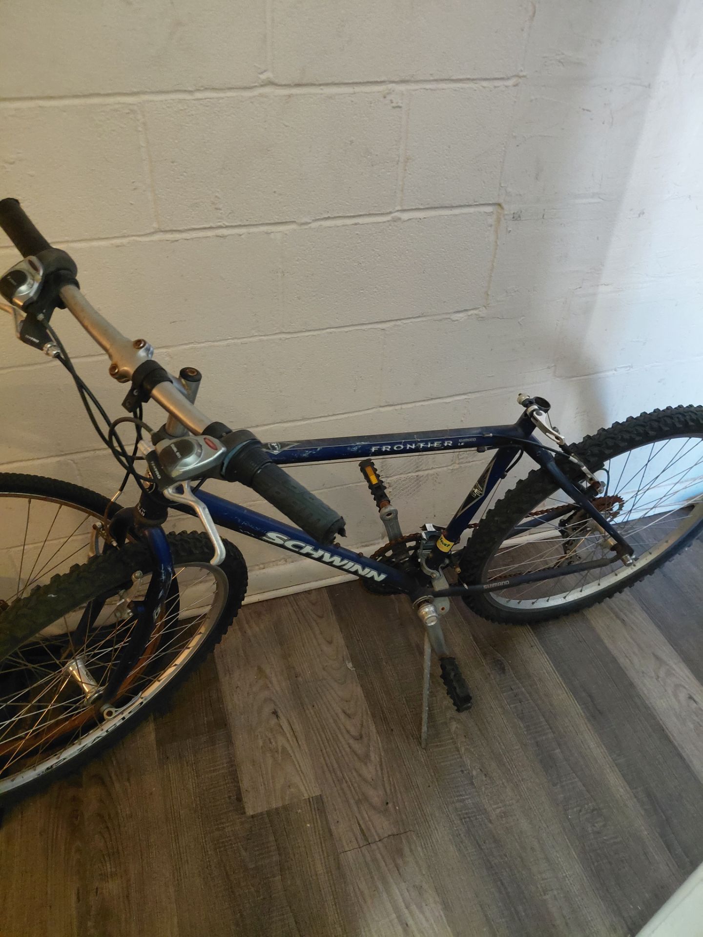 Frontier mountain bike