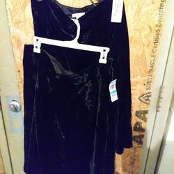 Black velvet skirts.