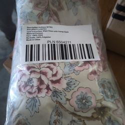 Floral bedding 