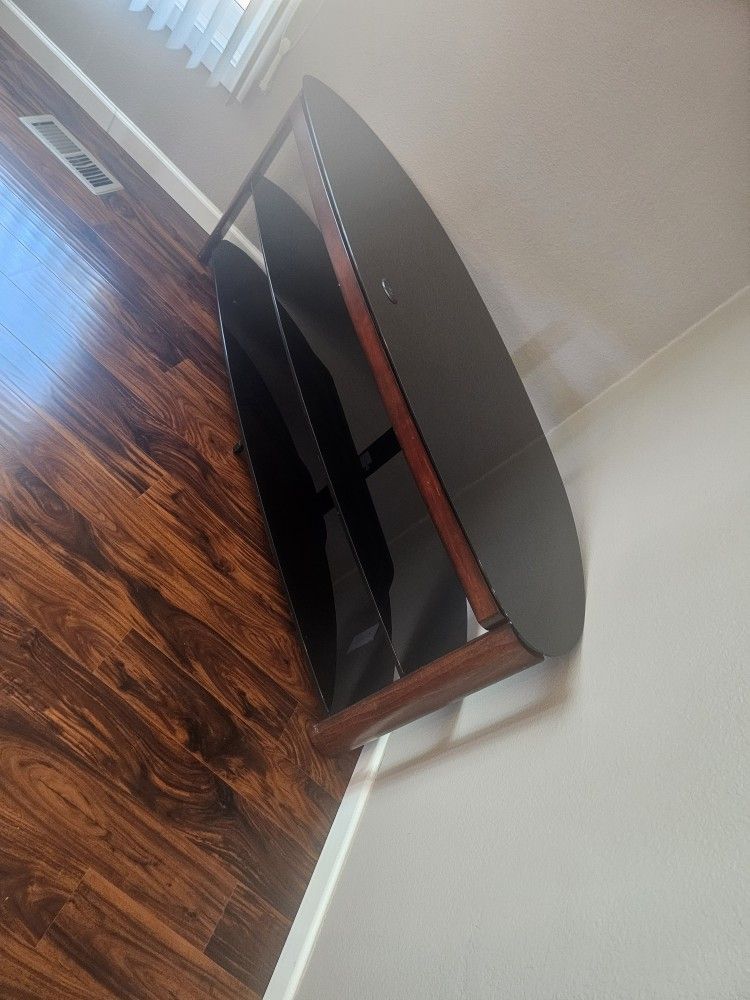 Television table