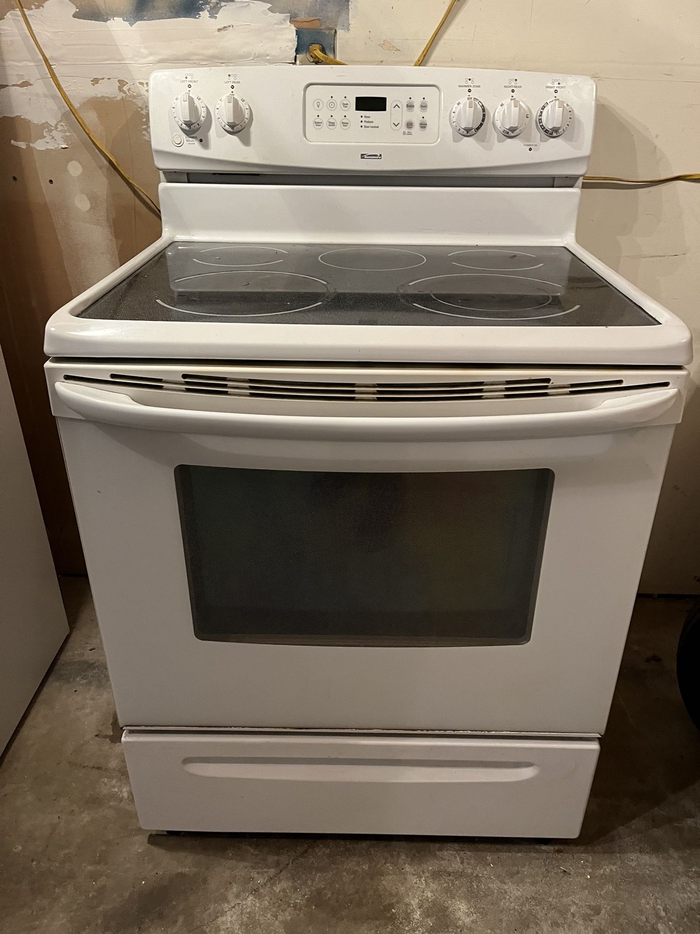  Kenmore Glass Top Stove (electric) 