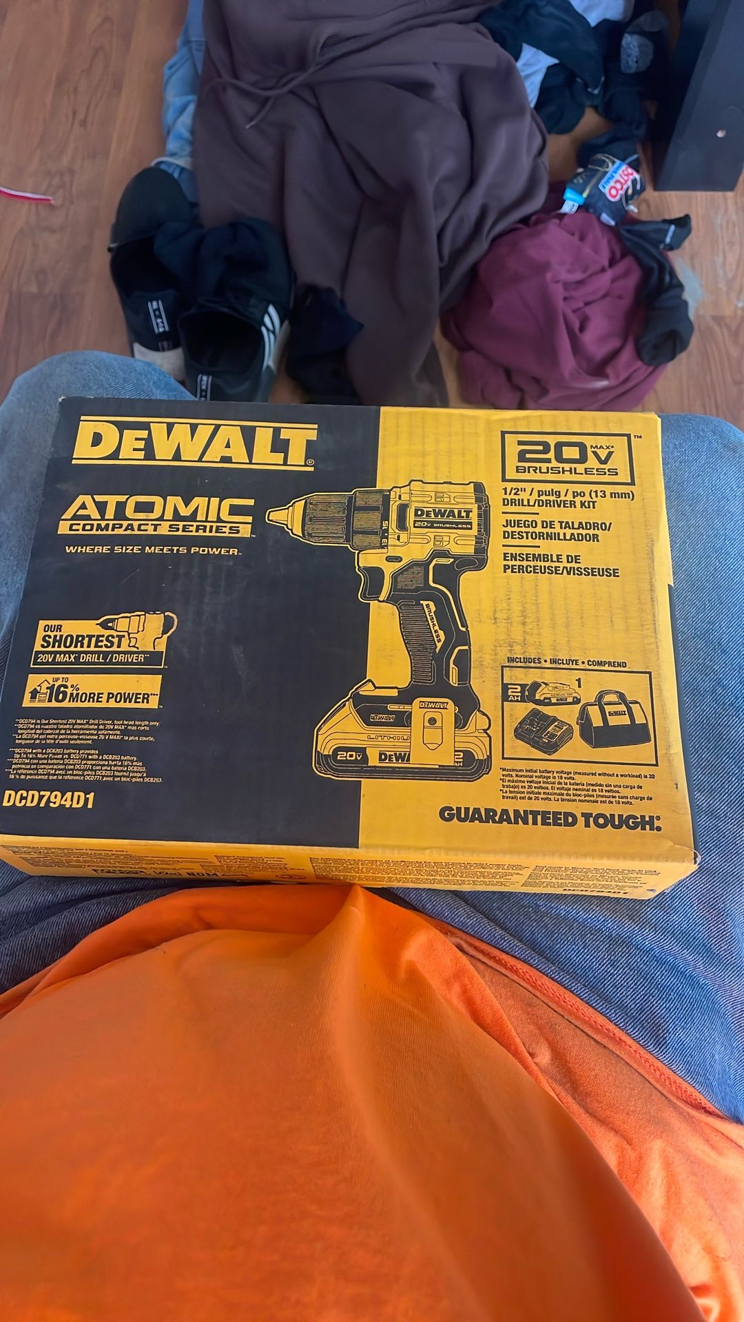 dewalt 20v brushless drill/driver kit