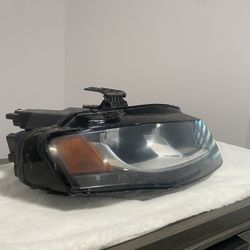 Audi A4 Passenger Headlight