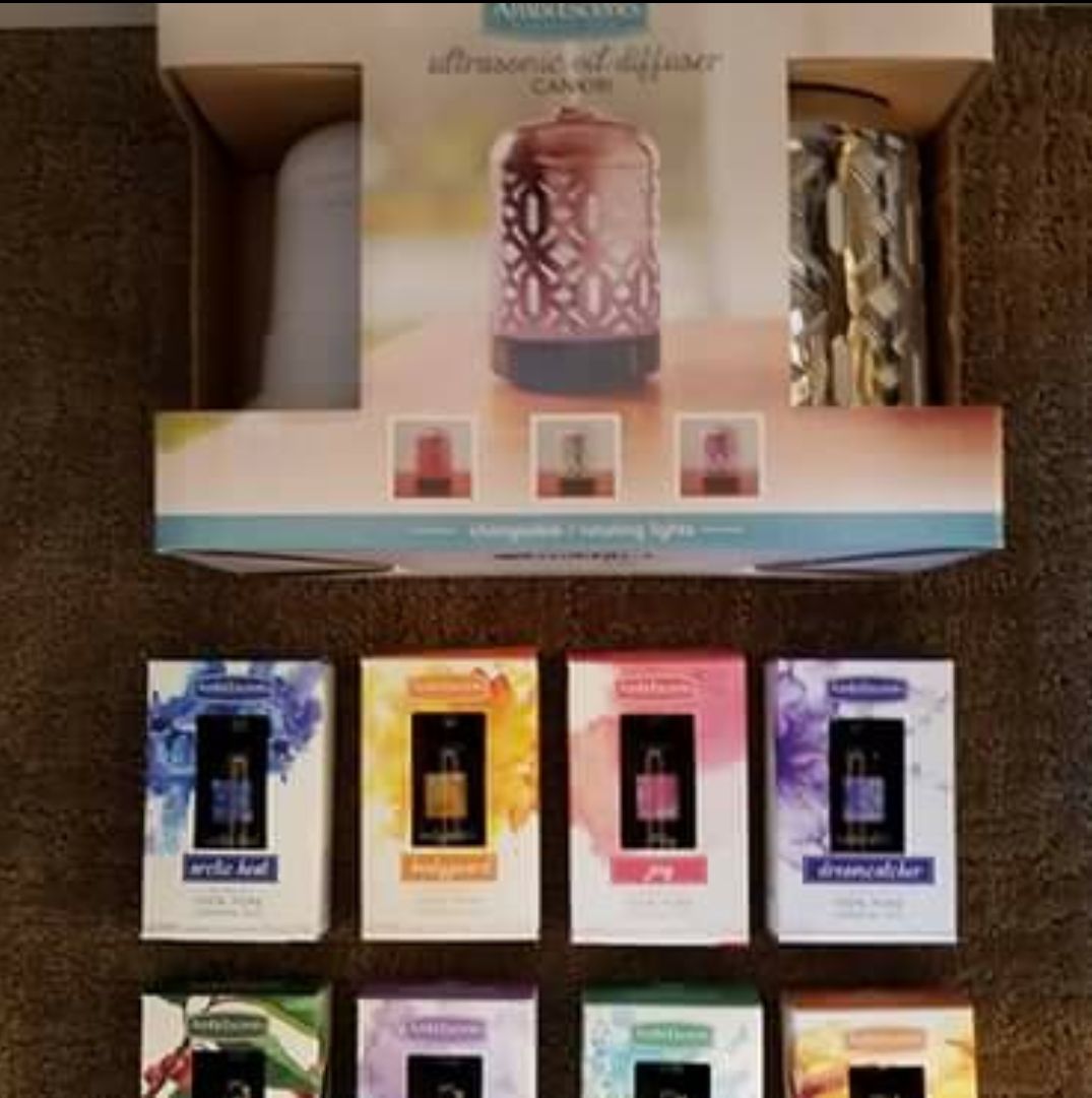 NEW! AmbiEscents Ultrasonic Essential Oil Diffuser + 8 essential oils