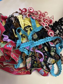 Embroidered Fabric Trims (Mix)