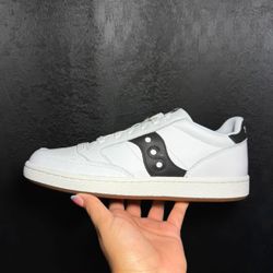 Saucony