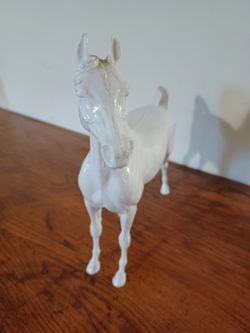 Peter Stone White Horse Model Figurine 