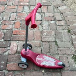 Radio Flyer Scooter