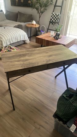 2 drawer desk
