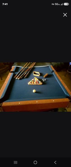 Pool table