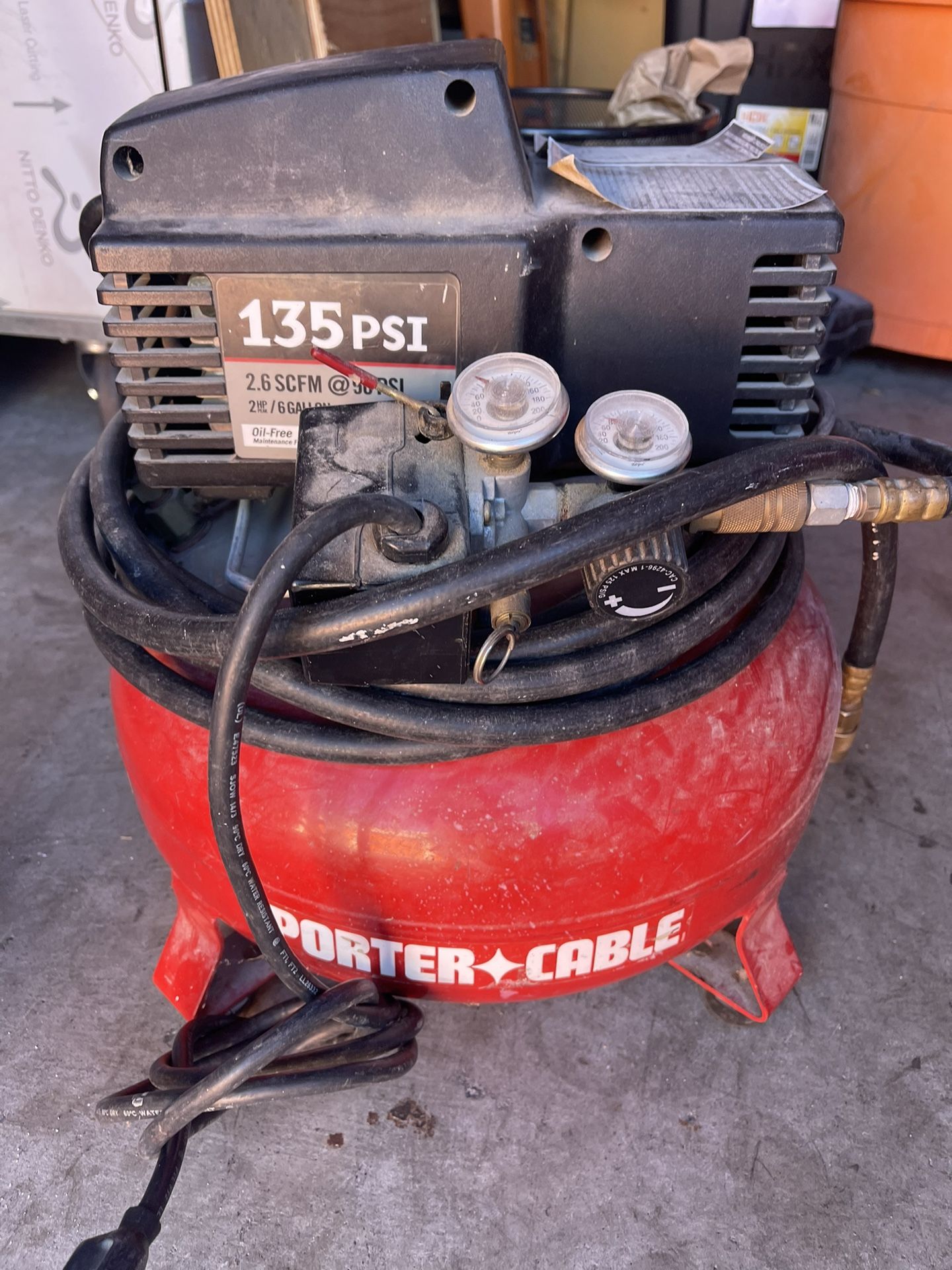 Air Compressor 3.5 Gal Pancake style