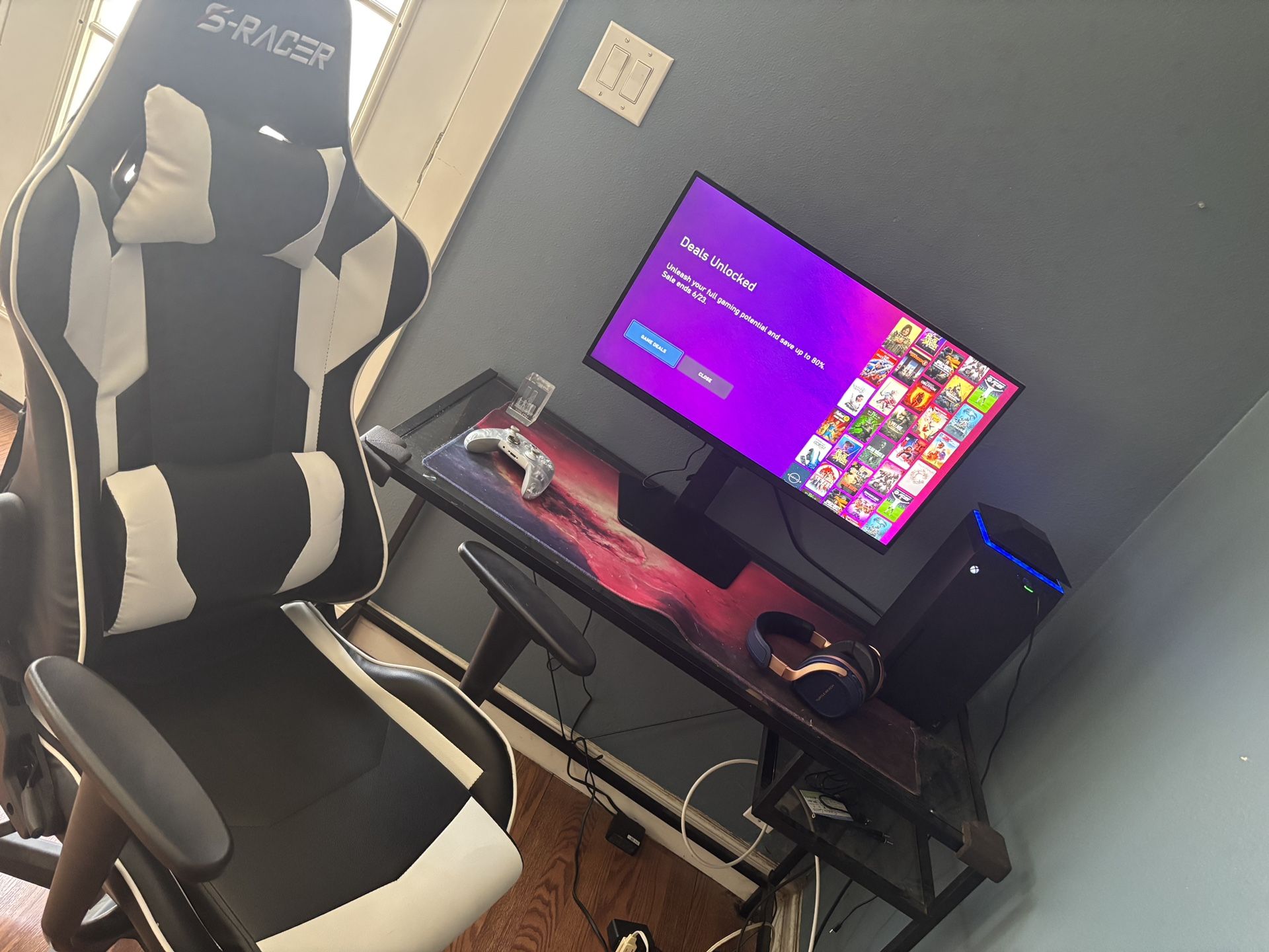 Xbox X Gaming Setup