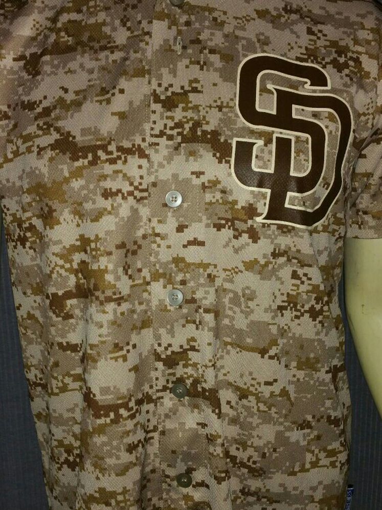 (New) San Diego Padres Camo Coolbase Jersey YXL/MS