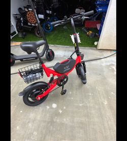 Windhorse w3 20mph 35 mile distance 500watts 715 peak watts