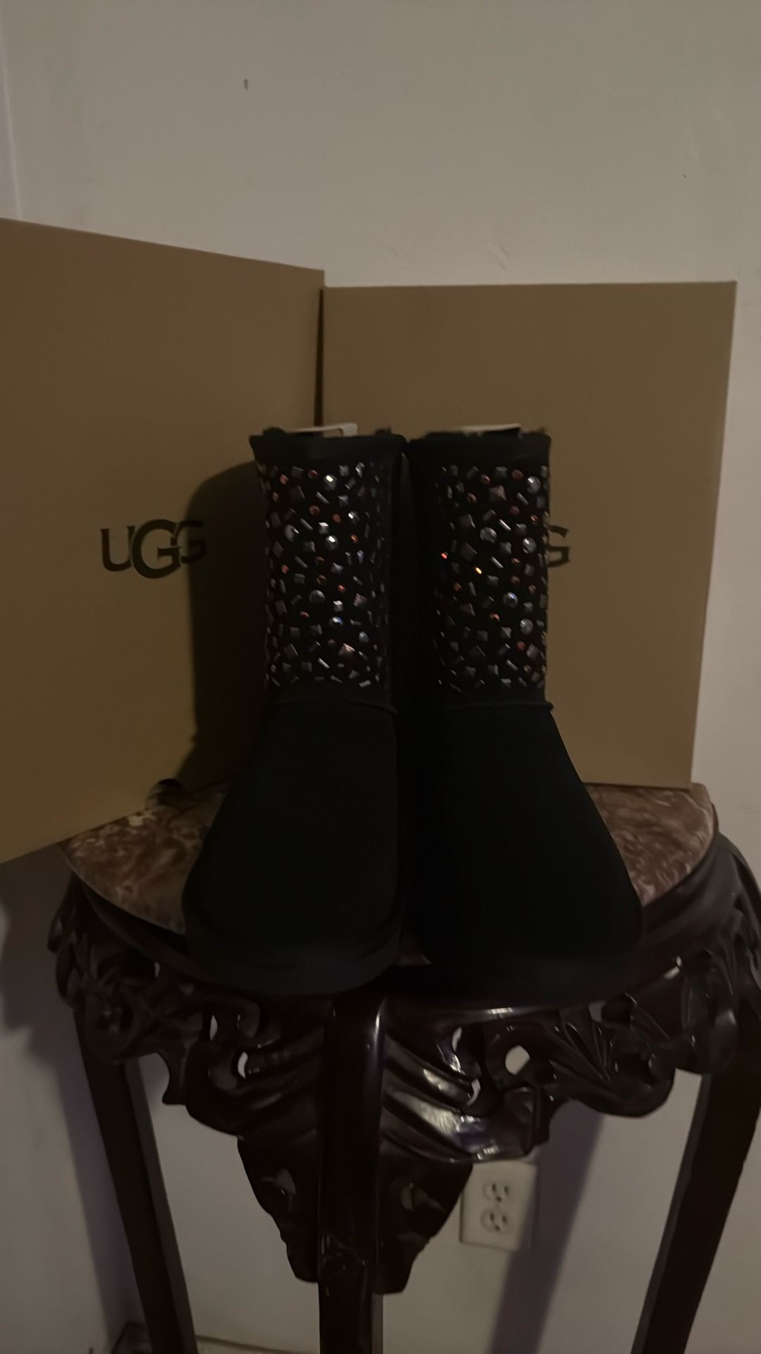 UGG BOTAS. Nuevas. Size. 9.