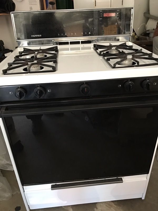 Estufa de 4 quemadores De gas propano for Sale in Montclair, CA - OfferUp