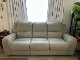 Recliner sofa