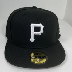 New era fitted hat 🧢 different teams and size available 42$ each