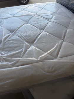 California king size bed mattress avocado luxury organic medium plush green mattress purple restore natural cotton latex saatva Beautyrest Tempurpedic