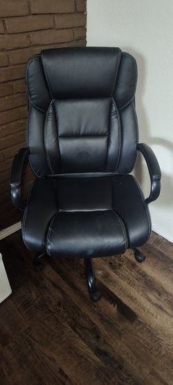 Very Comfortable Office Chair. Asking $50 OBO