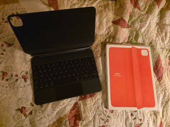 Ipad pro 11" apple magic keyboard case and apple case