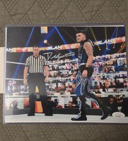 Dominik Mysterio Signer 8x10