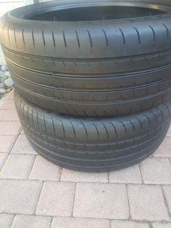 245/35/R20 Goodyear Eagle F1 Asymmetric 5 Run Flat  (DOT 2024). 2 Tires LIKE NEW
