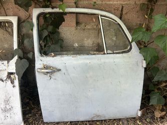 WV bug Doors Maybe 1967