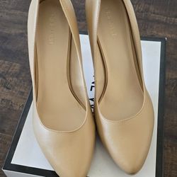 NINE WEST HEELS SZ 10