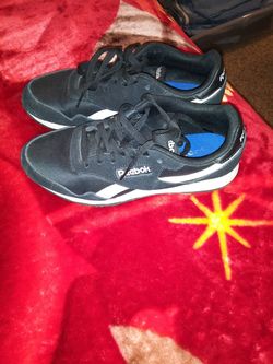 Pair of reebok size 7 for 20.00