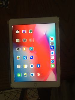 iPad 6 generation 128 gigs rose gold