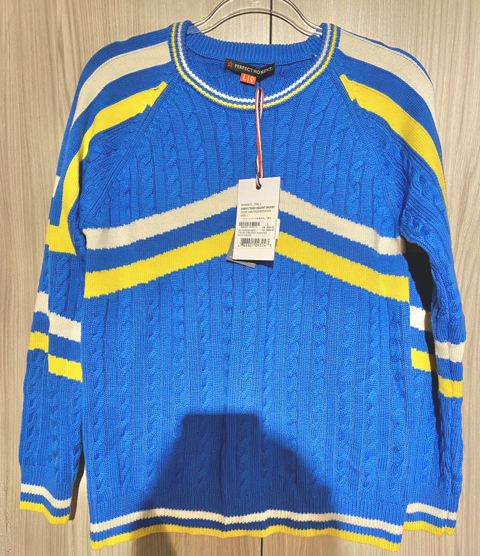 Perfect Moment Brand New  women's warm sweater Size L