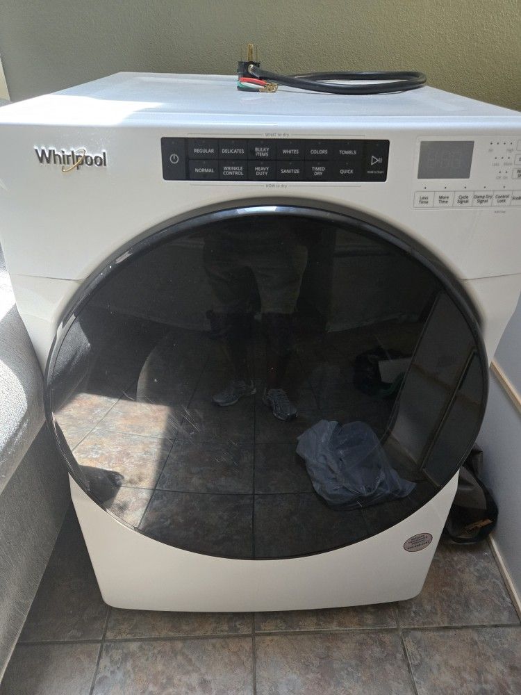 Whirlpool Electric Dryer (Model WED6620HW2) – Needs Control Panel