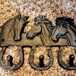 HORSEHEAD HOOKS, Vintage, Cast Iron