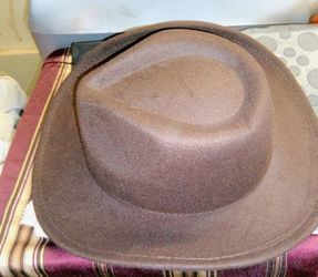 Brown cowboy 🤠 hat Like New