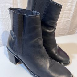 Hillard and Hanson leather black boots made in Brazil size 9 1/2 women