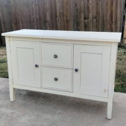 Cute White Entry Buffet 