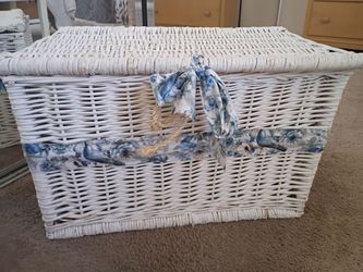 Wicker beachy style storage basket