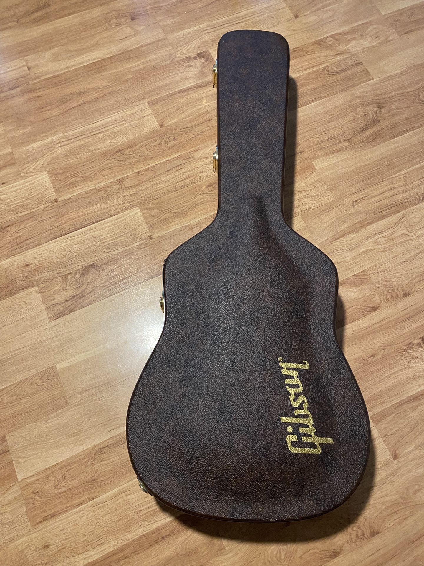 Gibson g-45 Studio Acoustic