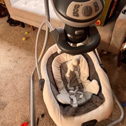 Graco Swing And Bouncer Combo 