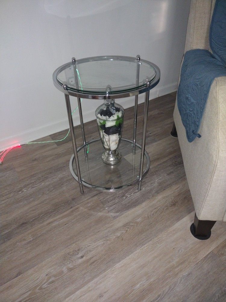 Beautiful Stainless Steel Glass Top Bottom Table