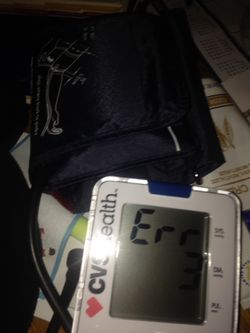Pulse and blood pressure reader