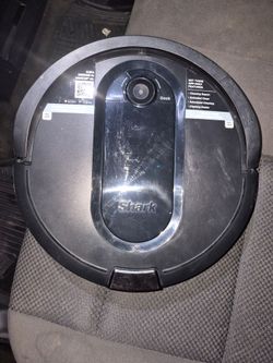 Shark RV9105WWUS V8 EZ Robot Self-Empty Vacuum - Black