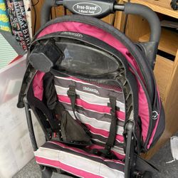 Stroller Pink free standing one hand fold