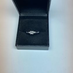 White Gold Engagement/wedding Ring