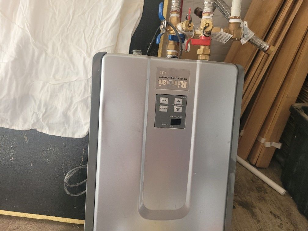 Tank Lees Like New