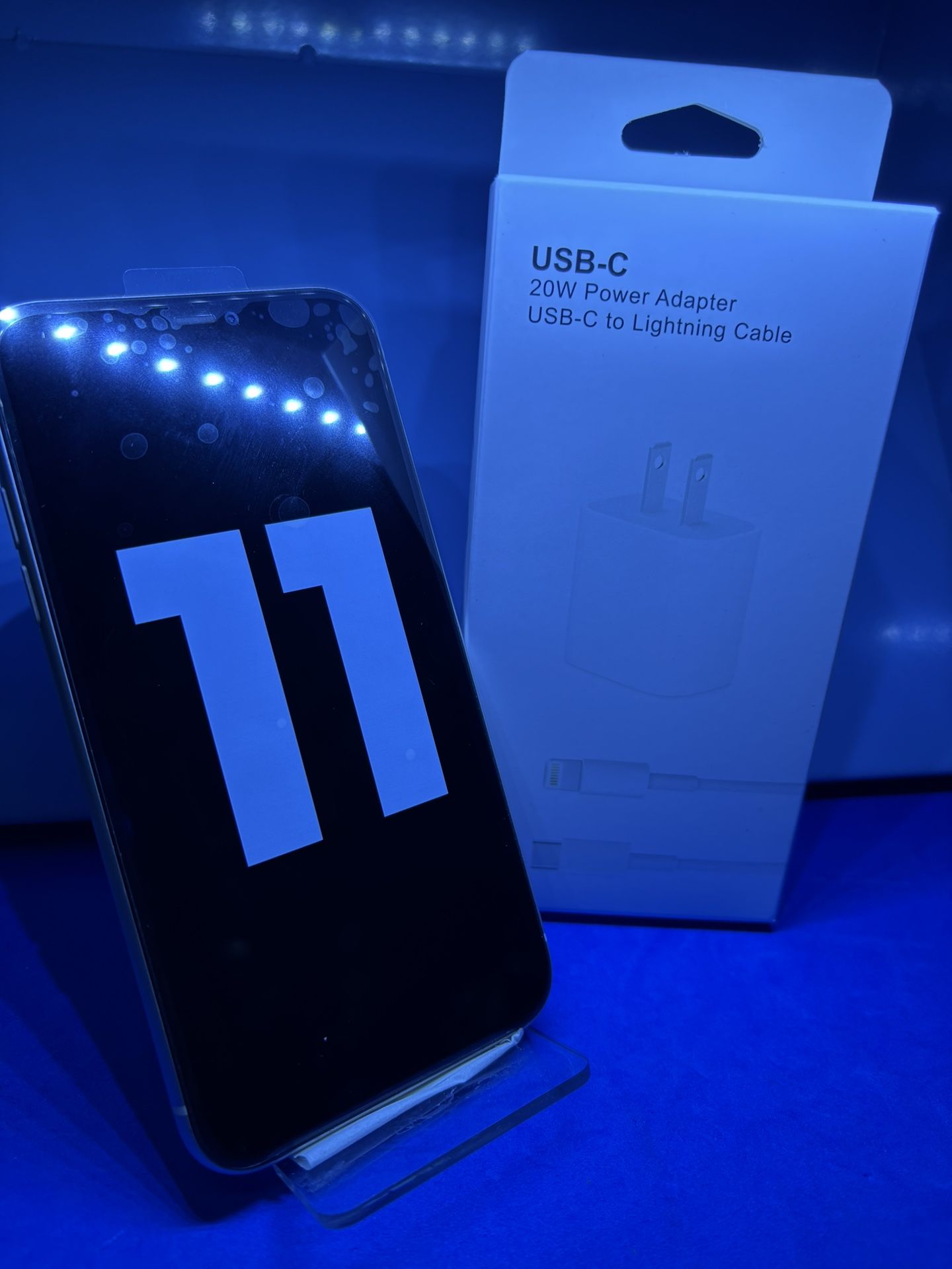 iPhone 11 UNLOCKED