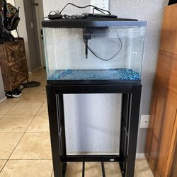 10 Gallon Fish Tank/Pecera 10 Galones