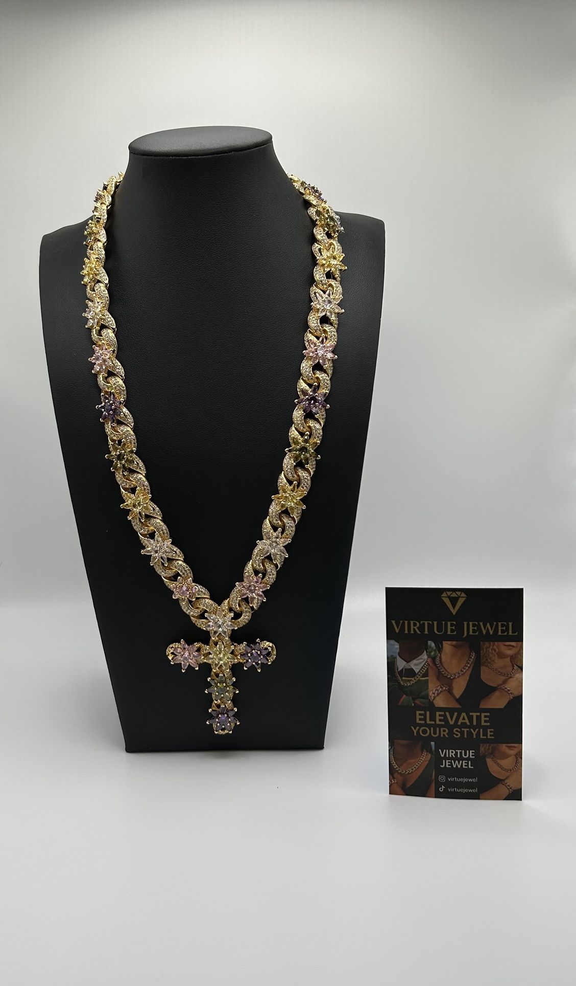 Flower 4 Leaf Clover Iced Out Gold Premium Quality Chain