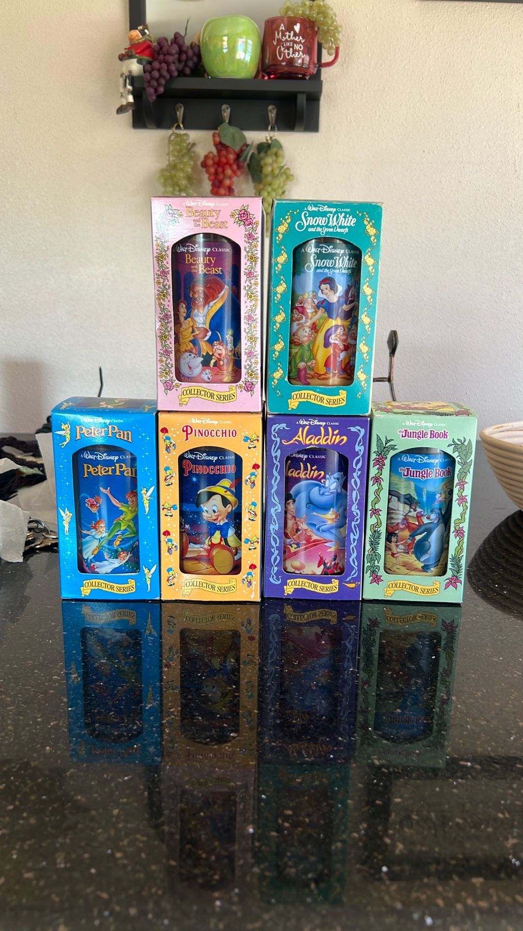 AUTHENTIC VTG DISNEY COLLECTIBLE DRINKWARE